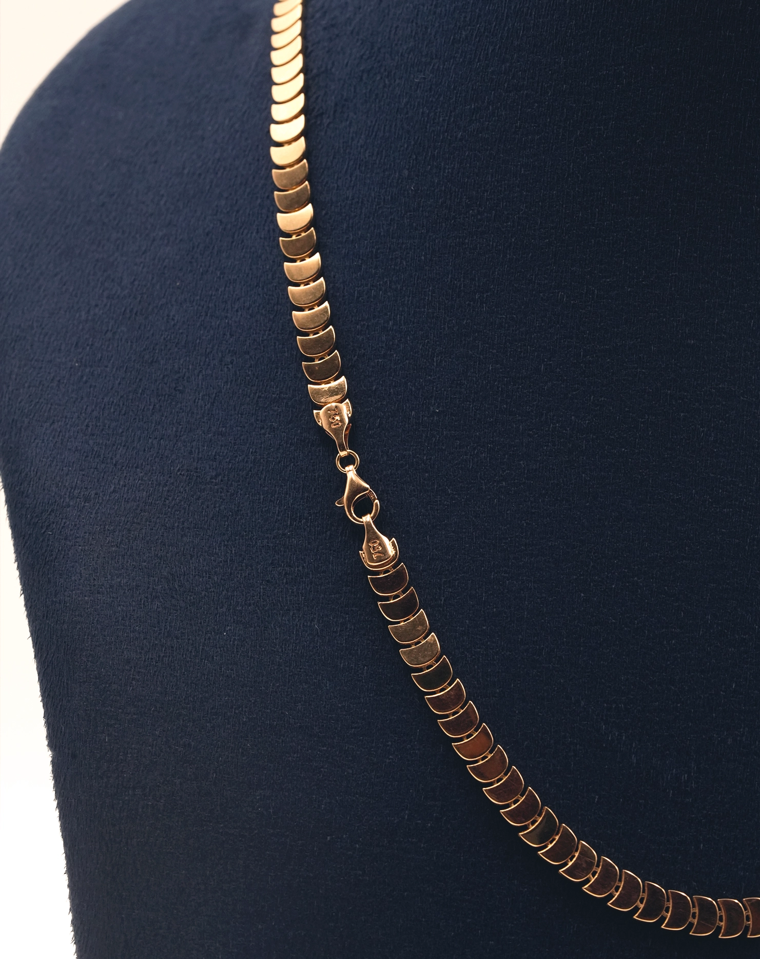 Suman gold chains (16)