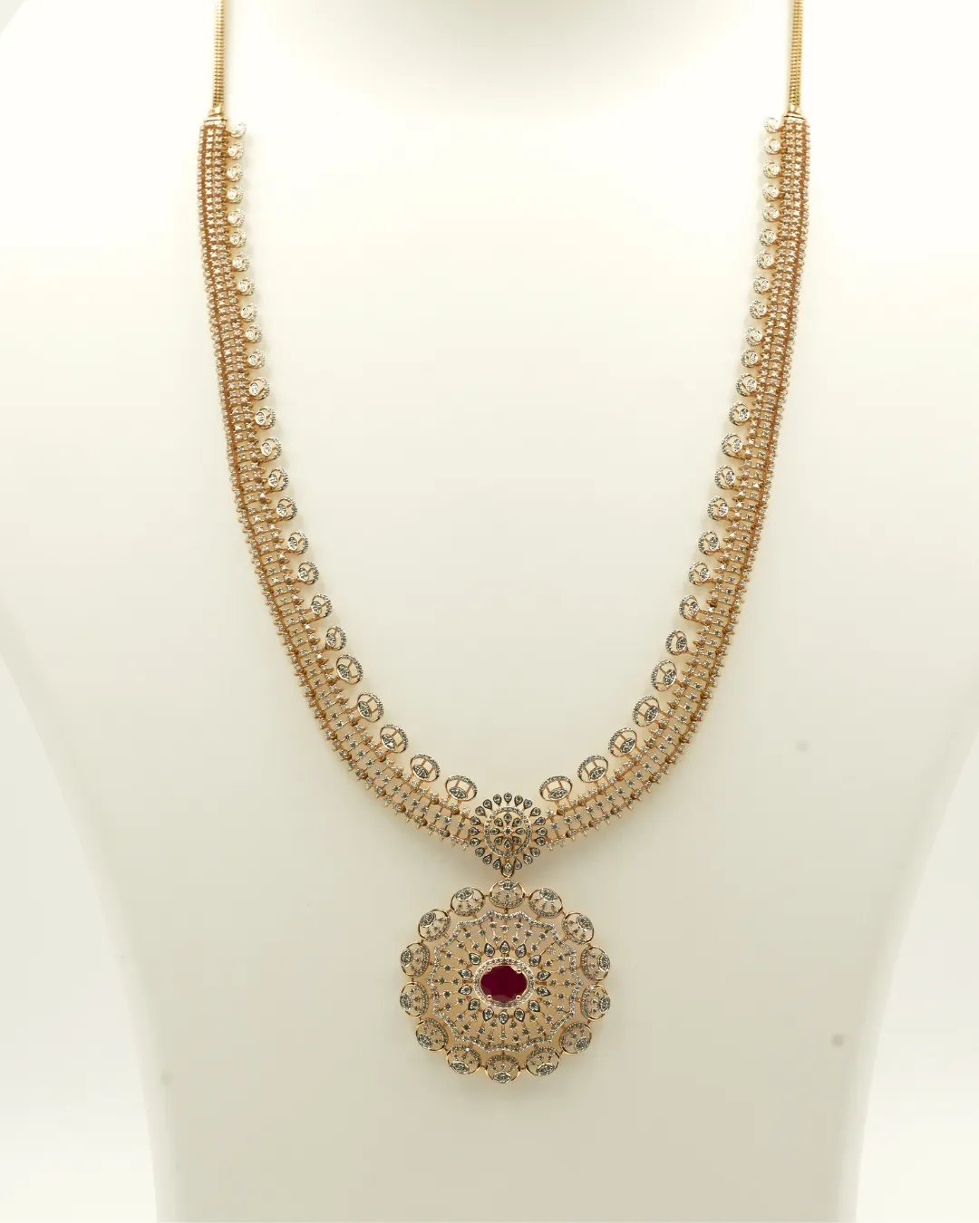 Ruby Diamond Haram (3)